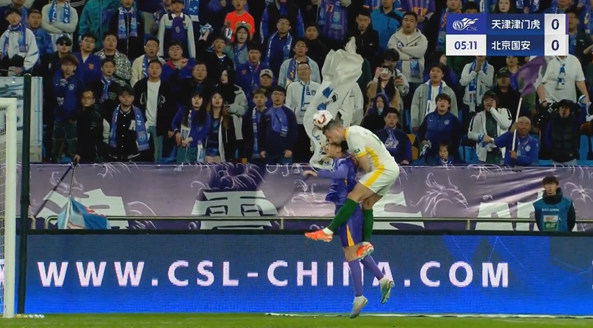 DB官网在线登录入口幸无大碍！记者：斯帕吉奇在救护车上恢复清醒，还要继续关注比赛