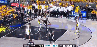 DB真人旗舰稳！马瑟林推转换送长传 托平快下轻松双手暴扣！分差还是25分！